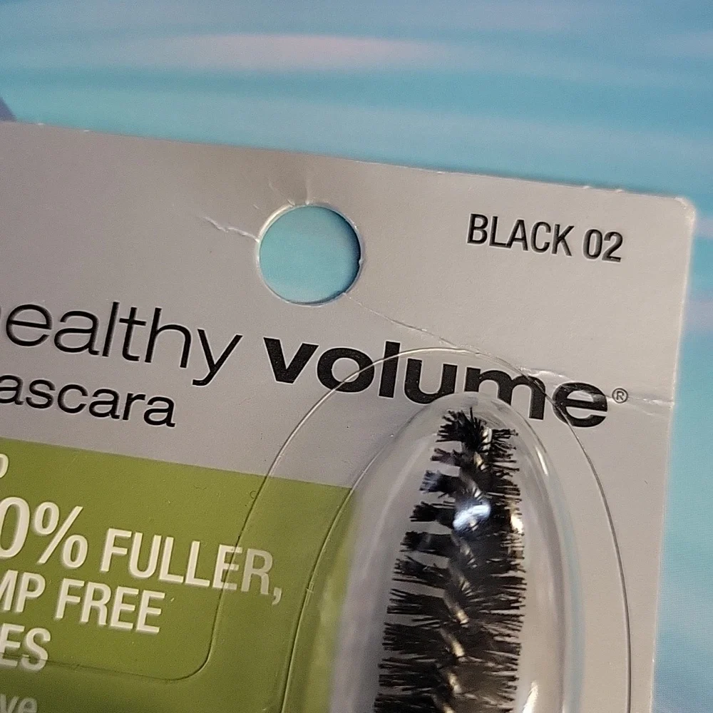 Neutrogena Healthy Volume Mascara 02 Black New Sealed Package